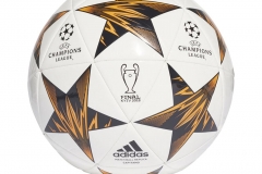 BALÓN CAPITANO UCL FINALE KIEV